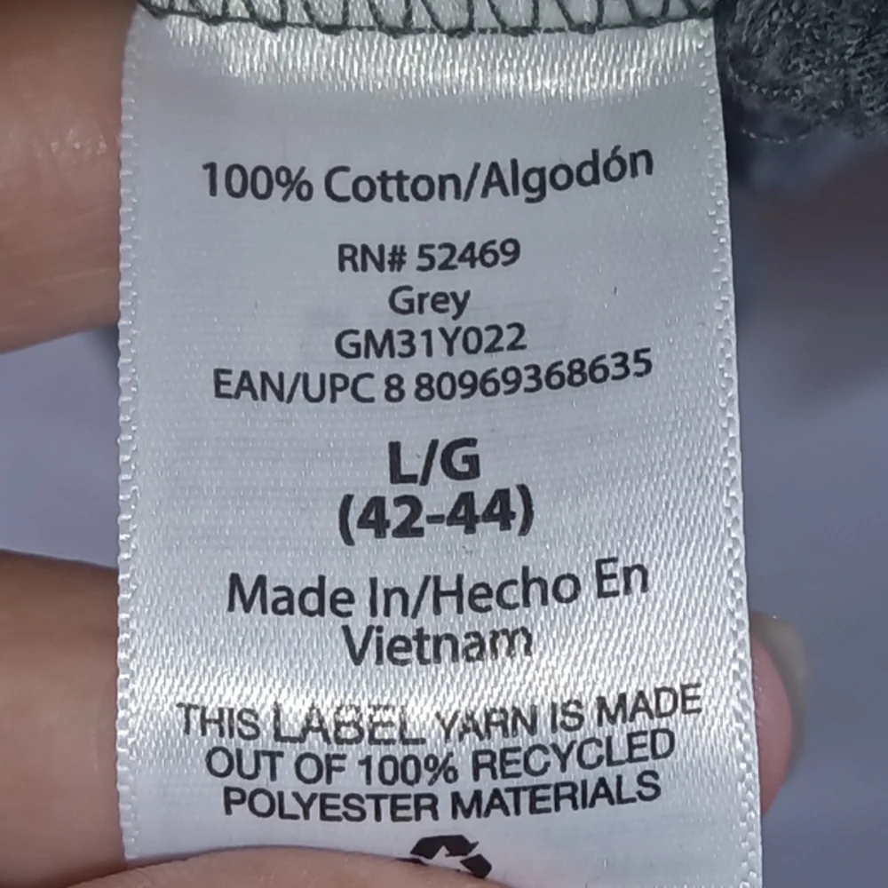 Men's long sleeve top size large (42-44) - Picture 3 of 3